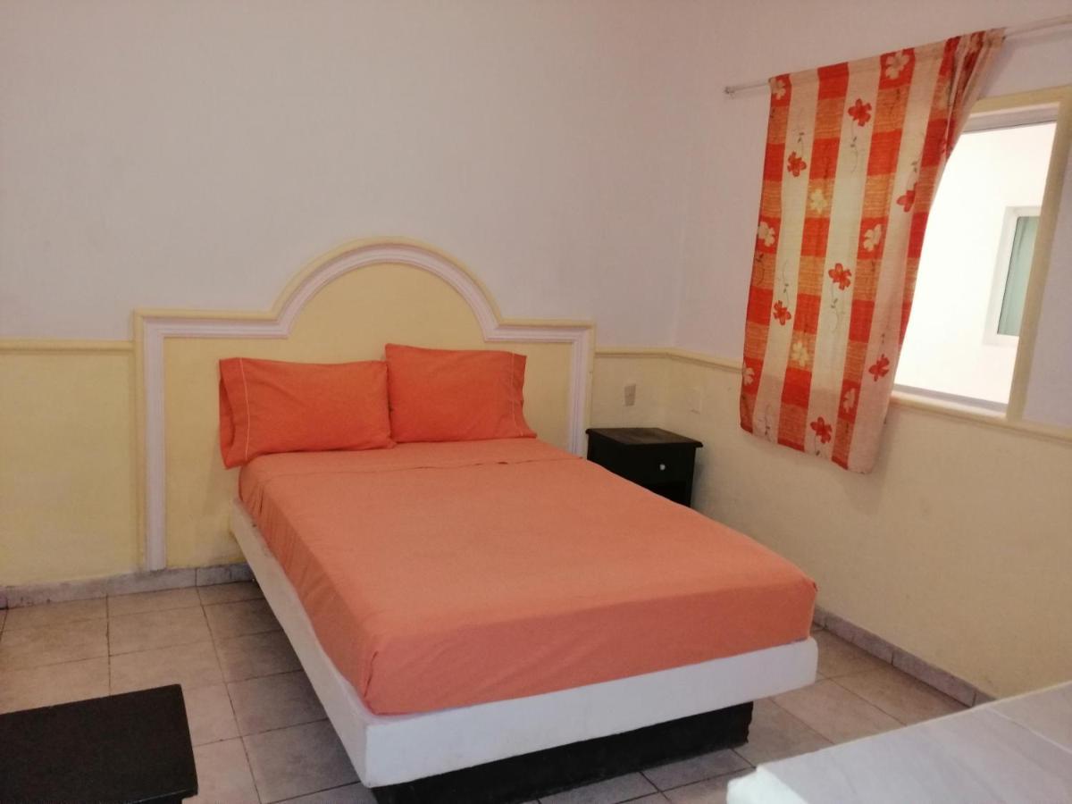 Hotel Kiko Mazatlán Buitenkant foto